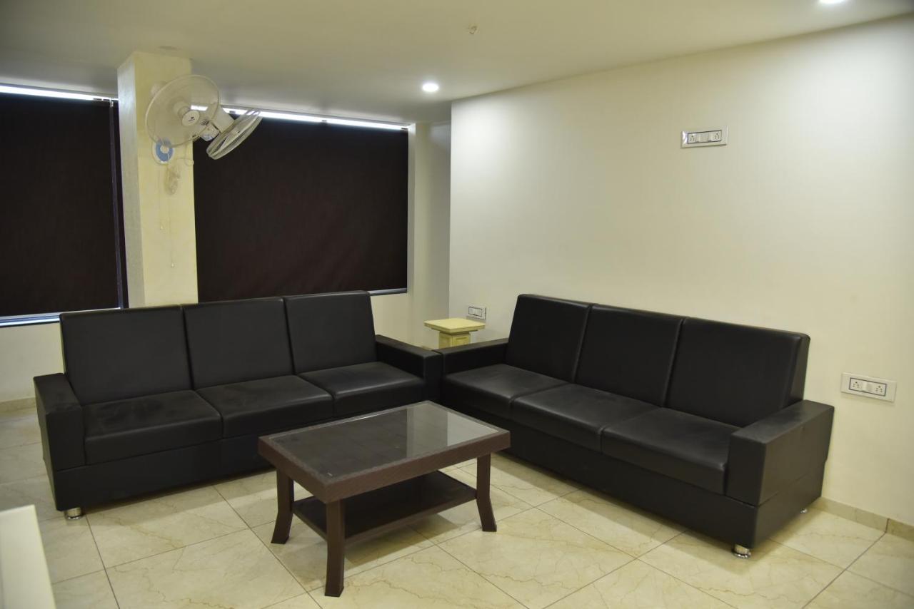 Hotel Savera Inn Morbi 외부 사진