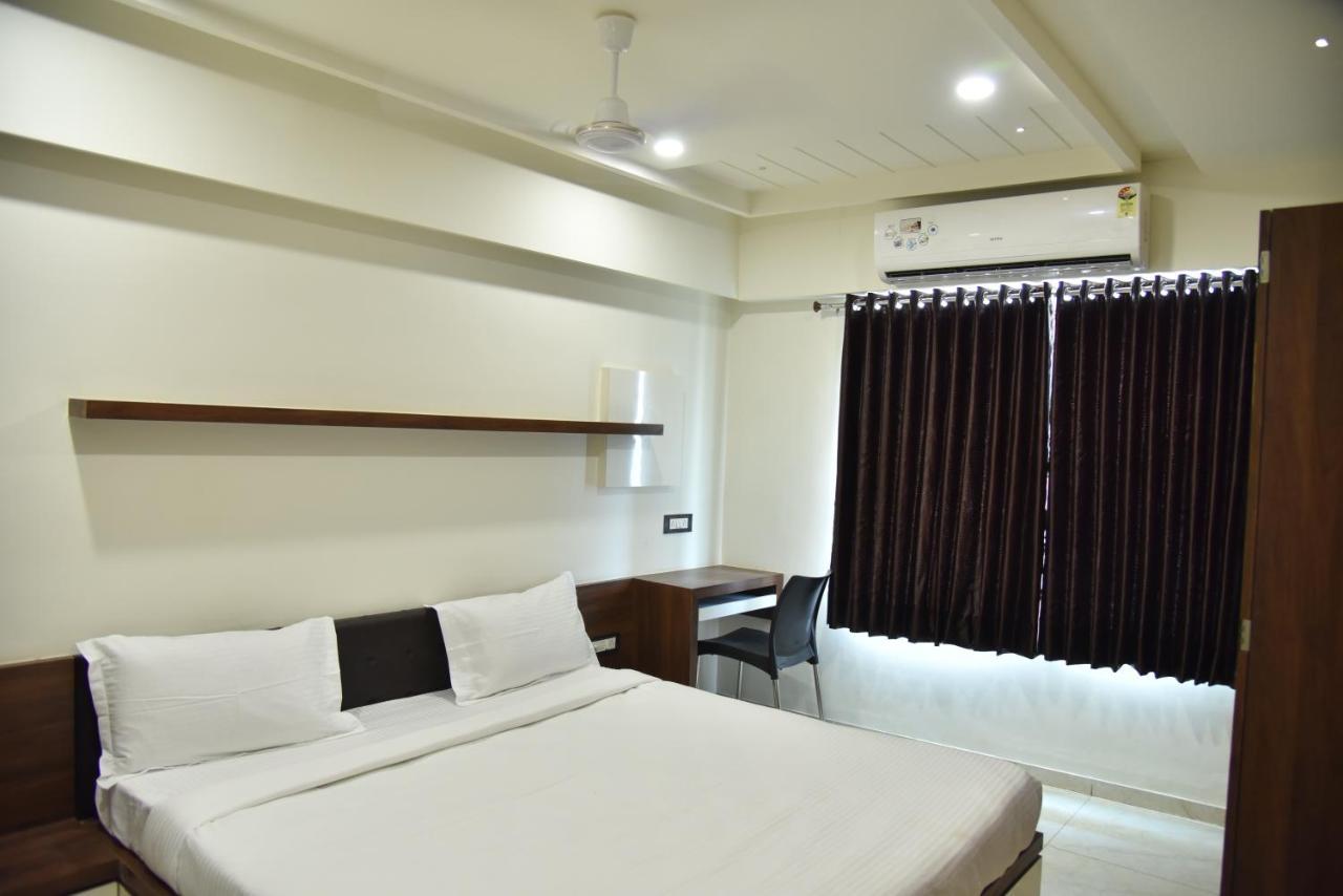 Hotel Savera Inn Morbi 외부 사진