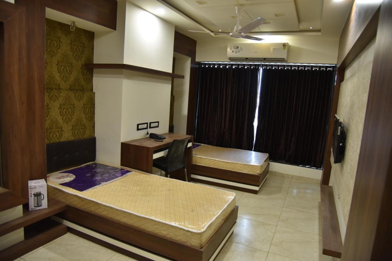 Hotel Savera Inn Morbi 외부 사진