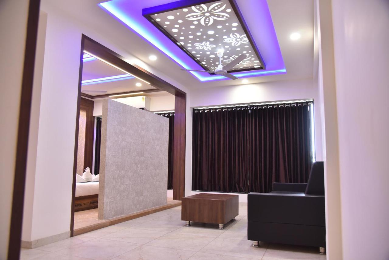 Hotel Savera Inn Morbi 외부 사진